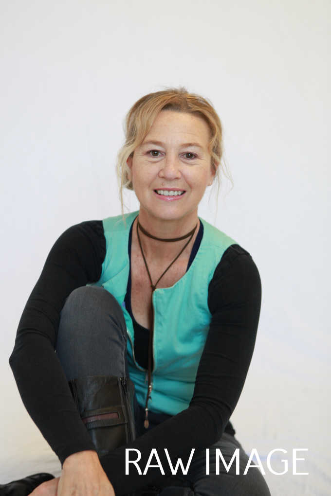 AJ2-alix-jordan-singer-actor-artist